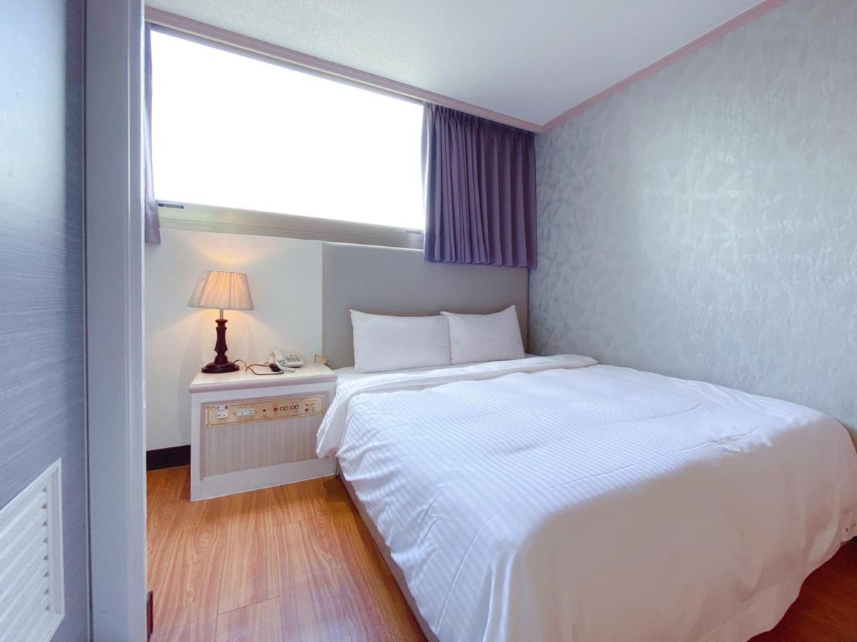 Chrysler Hotel Đài Bắc Ngoại thất bức ảnh